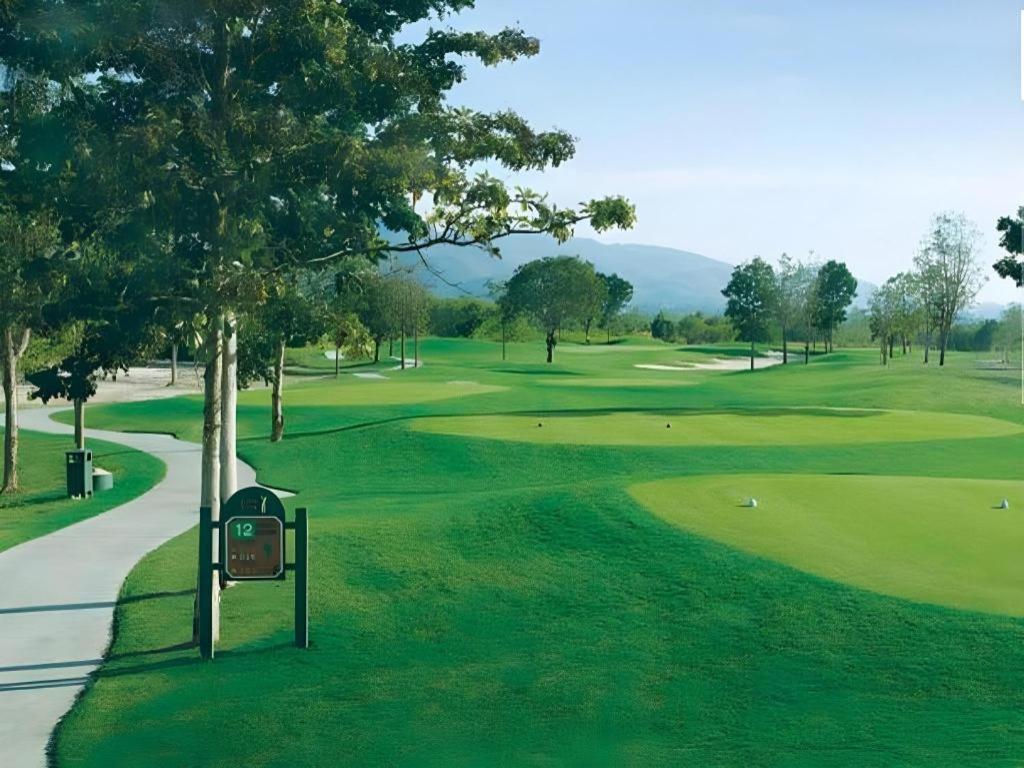 Lake View Hotel And Golf Club HHQ Exterior photo