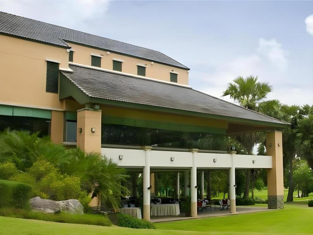 Lake View Hotel And Golf Club HHQ Exterior photo